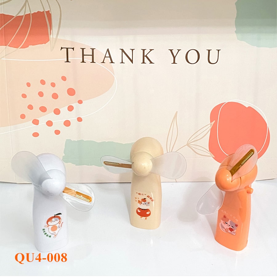 Quạt nhựa mini hình cối xay QU4-008