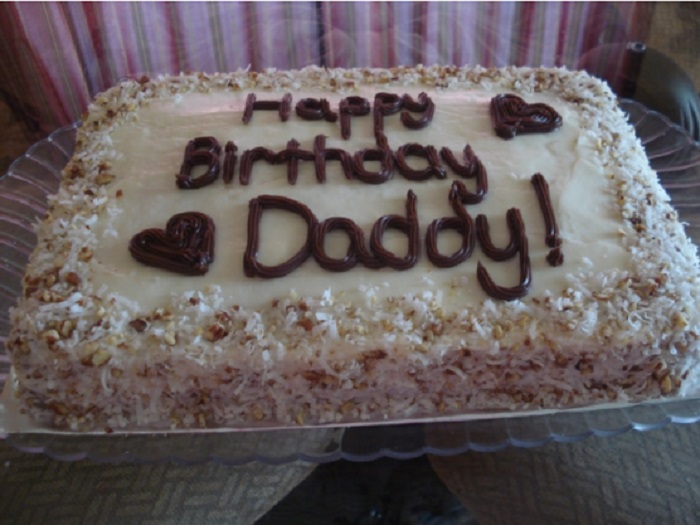 Làm bánh kem sinh nhật tặng bố